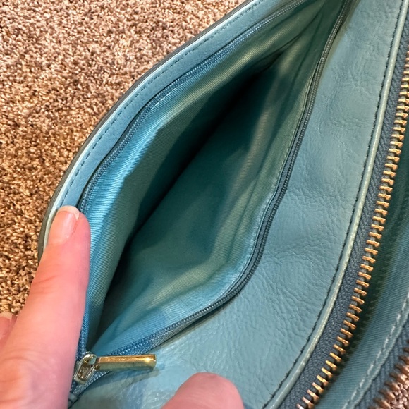 Fossil Crossbody - Picture 2 of 6